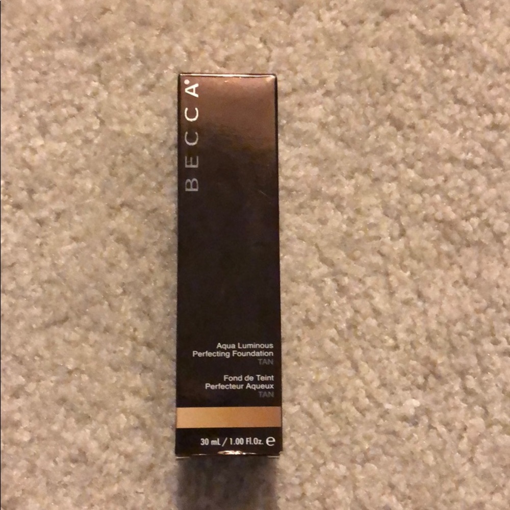 Becca tan foundation